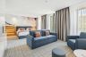 JUNOR SUITE CITY VIEW   .jpg